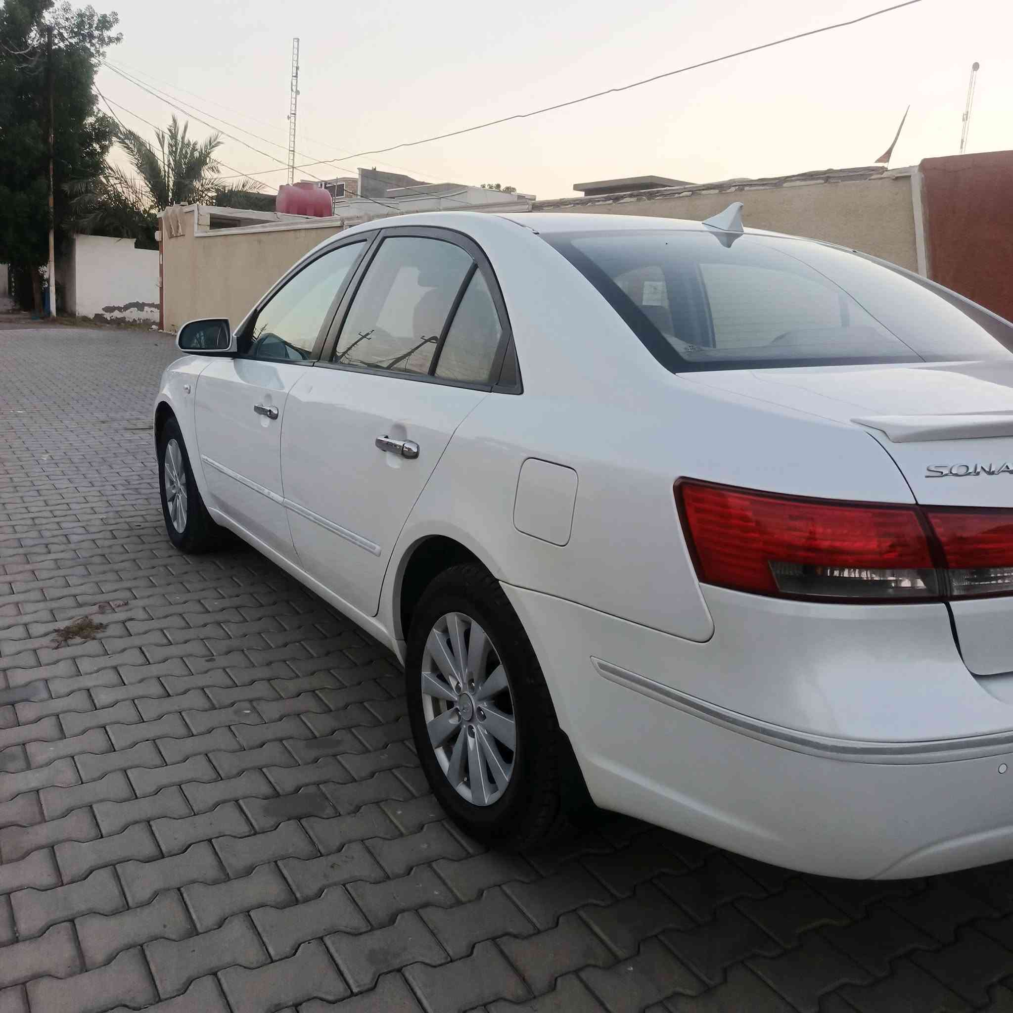 السلام عليكم سوناته موديل 10 وارد كوري محرك 2000 رقم بغداد الدولي تحويل مباشر جاهزه من كلشي السونار داخل المنشور بدون داخل صبغ بنيد والجاملغ خلفي السعر 100 وبيها مجال قليل العنوان اليوسفية اتصال ***********///***********
