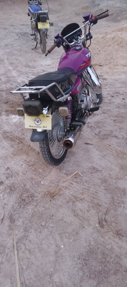 للبيع تايكر غطاس موديل ٢٤ بيه خسفه بل تانكي السعر ٦٥٠ وبيه مجال اوراق مكاني الحمزة  الغربي خيكان ***********متواجد خاص
