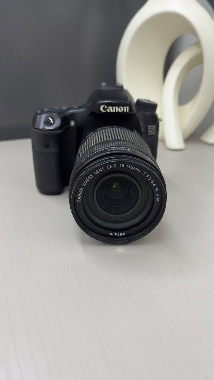 كامره كانون D70لبيع سعره 500مكاني بصرة***********
