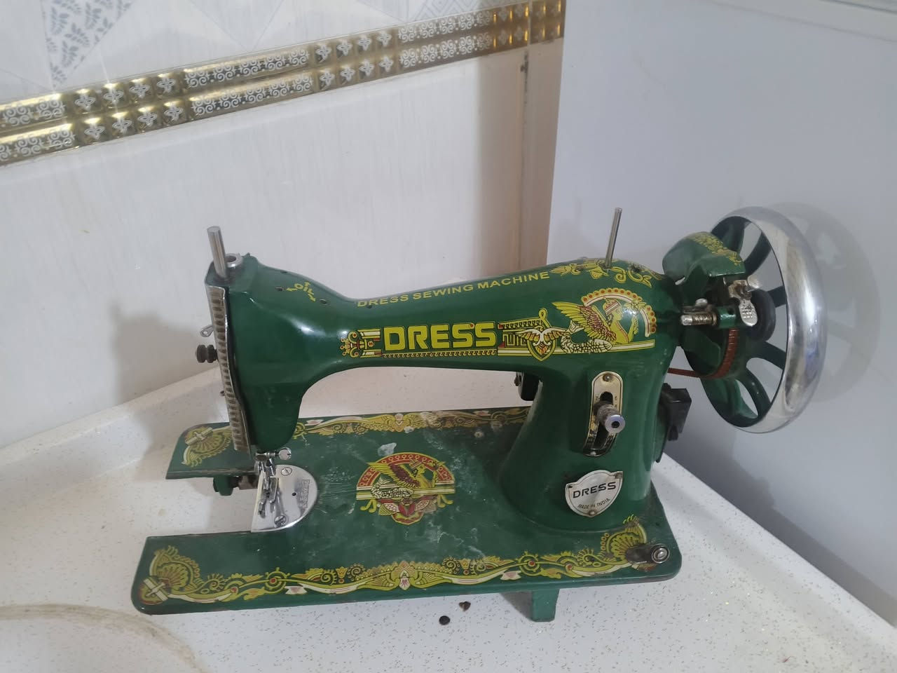 تصال أو مراسله ع رقم موبايل ***********
