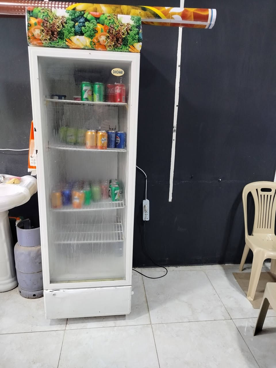 يتوفر عارضة وسخانة مطعم للبيع
سعر السخانة 500 الف وسعر العارضة 150 ...
وللتواصل والاستفسار على الرقم ***********
