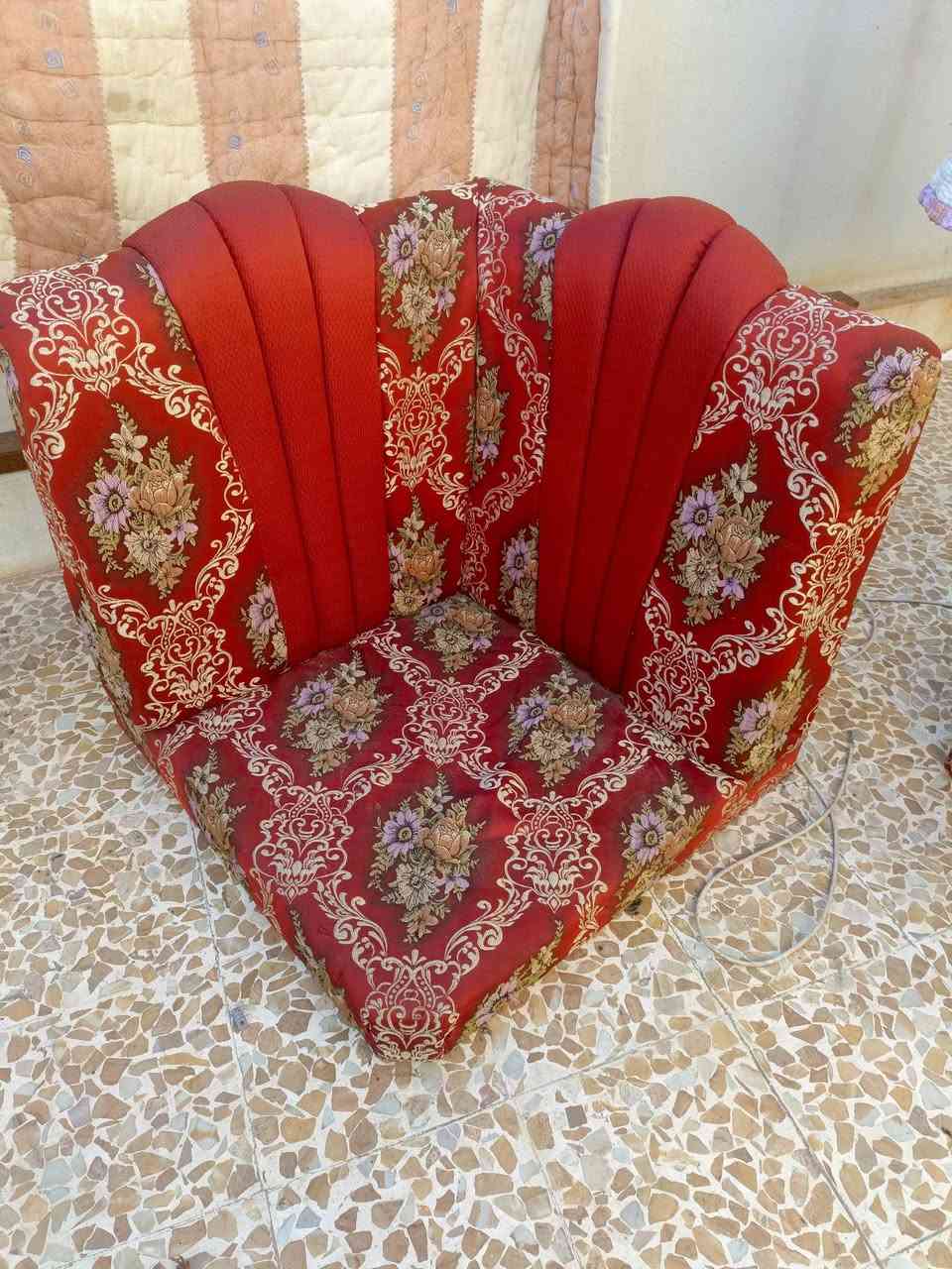 ديوان ارضي للبيع خشب ثقيل 
متكون من ٣قطع
.

.

..

.

. التواصل واتساب ***********

ادمن وافق
