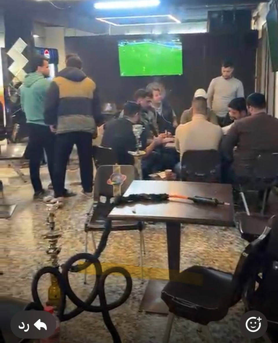 اثاث #كوفي  + اثاث #مطعم 
#ميوزه + #كراسي +#اراكيل طه +#مثرامة لحم +#برادبيتزا +محضرة 
+#سنك حوضين ستل ستيل 
+#كابسه حراريه +#بوجه مع دكتات +#ميز رفوف ٤ خانات +#طباخ مال جاي + تهدير +#حماية كنتاكي + زنكر +#مكينة فنكر صناعية +#شواية دجاج +#فرن بيتزا طابقين +#شواية زنكر + فنكر خمس مدافئ +#طباخ عينين صناعي
للاستفسار الاتصال بالرقم 
‏‪0774 196 8336‬‏
#واتساب #واتساب  #واتساب  
١- #ميوزه العدد 12  مع 4  كراسي  #لكل ميز 
#المواصفات العمل #عراقي + #الهيكل حديد + #السطح خشب MDF
#مصدر الخشب من شركة اوسكار للمطابخ بساحة النصر
#السعر ب  60 الف لكل ميز مع ٤ كراسي 
٢- #ميوزه العدد 9  مع ٤ كراسي + طبله لكل ميز 
#المواصفات الميز  #بلاستك مضغوط #خاص للدومنه 
#الكراسي بلاستك مضغوط 
#السعر  ب  50 الف  لكل ميز مع  4 كراسي 
٣-#اراكيل نوع #طه الحجم الكبير 
#العدد 20 
#السعر الوحده  ب  60  الف 
٤-#مكينة لحم #مثرامه #مستخدمه 5 مرات فقط 
#السعر ب  450 الف 
٥- #سنك حوضين ستل ستيل غذائي ب  250  الف 
٦- #كابسة حراريه غاز 
#السعر ب 135000
٧- #بوجه عدد ( 3 ) مع الدكتات 
#كل بوجه طوله متر ونص 
#السعر  450  الف 
٨- #ميز رفوف ثقيل 
#خانات عدد 4
#السعر ب  65  الف 
٩- #طباخ مال كهوه + جاي 
#جاي + تهدير  
#السعر ب    50  الف 
١٠- #حماية زنكر  +  #كنتاكي 
#السعر ب  135 الف 
١١-#مكينة صناعيه #مال فنكر 
#السعر ب  65 الف 
١٢- #شواية دجاج (٦) شياش  + #سمك البليت ٦ ملم 
#السعر ب  450 الف
١٣- #فرن  بيتزا #طابقين  #مغلف حجر 
#السعر  850  الف 
١٤- #كرل بركل 
#السعر  450 الف 
١٥- #شواية الزنكر + #فنكر 
#خمس مدافئ 
#السعر  550 الف 
١٦- #طباخ عينين صناعي 
#ابو الرجلين #عيون كبيره 
#السعر  ب  100 الف 
١٧- #براد + #محظرة بيتزا 
#السعر  500 الف 
١٨- براد مقبلات + #ست بلانكات 
#السعر  ب  400  الف 
١٩ - #براد عمودي ستل ستيل 
#السعر ب  550 الف
#العنوان  : بغداد - الامين 
#الي يريدهن يتصل بالرقم 
‏‪0774 196 8336‬‏
#واتساب #واتساب #واتساب 
#يرجى متابعة الصفحه (طلب صداقه )
ليصلكم كل ماهو جديد 
نعمل لخدمتكم 
(علي البابلي )
