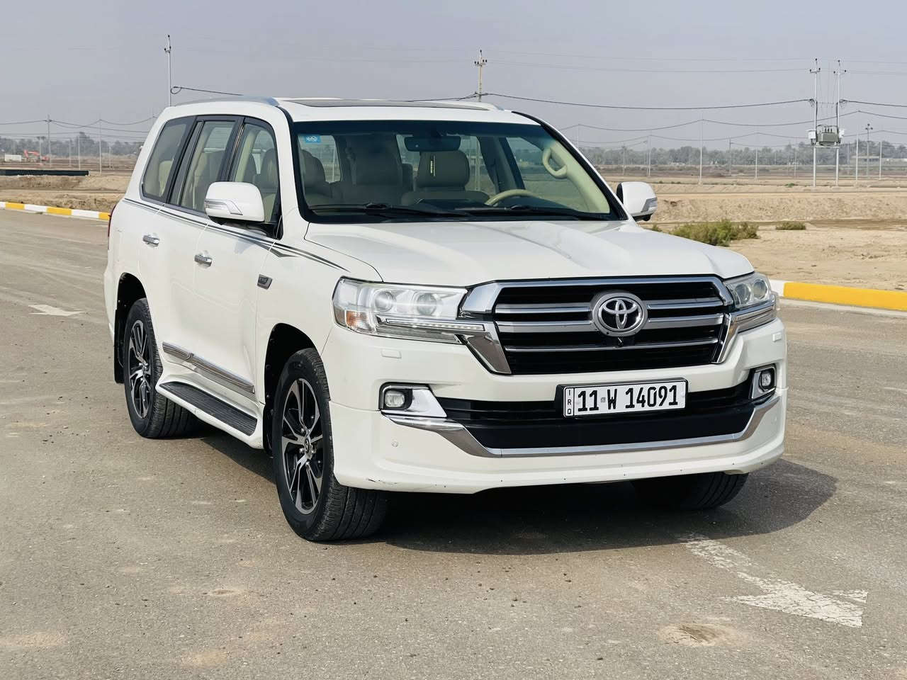 اللهم صلِ ع محمد وآل محمد 
للبيع لاندكروز مديل 2017 بريم 
محرك 8 سلندر 4600 رقم بغداد انكليزي( بسمي )
مكفوله كفاله عامه من لصبغ ولضربه ولطخه 
مكينه مامفتوحه متخمه تايرات الدلوب لاصلي لسياره جديده 
الرقم : ‭٠٧٨٣ ١٥١ ١٥٩٠‬  / ‭٠٧٧٠ ٢٤٧ ٢٩١٤‬
العنوان : بابل / القاسم
