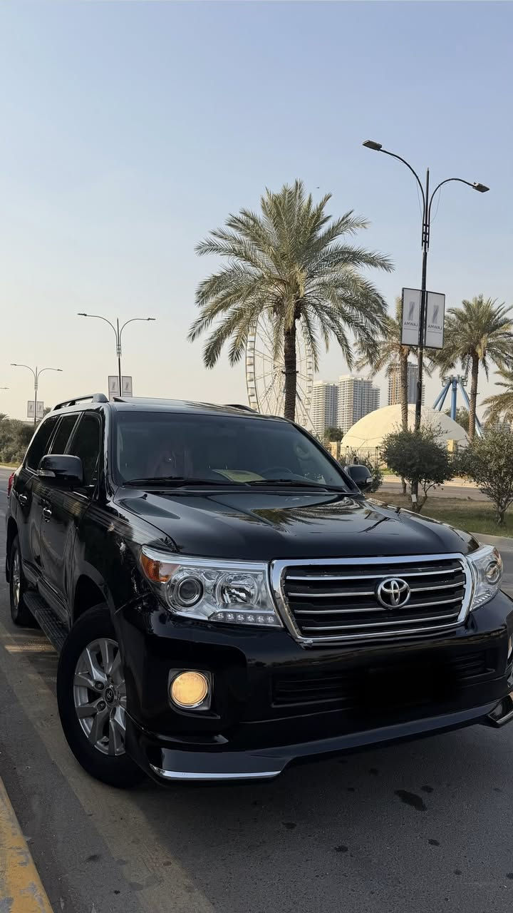 سلام عليكم  للبيع لاندكروز ٢٠١٢ بريم فول موصفات
رقم بغداد السيارة ناضيفة و مابيه نقوصات 
السعر ٢٦ و بي مجال  مكاني بغداد 
***********
