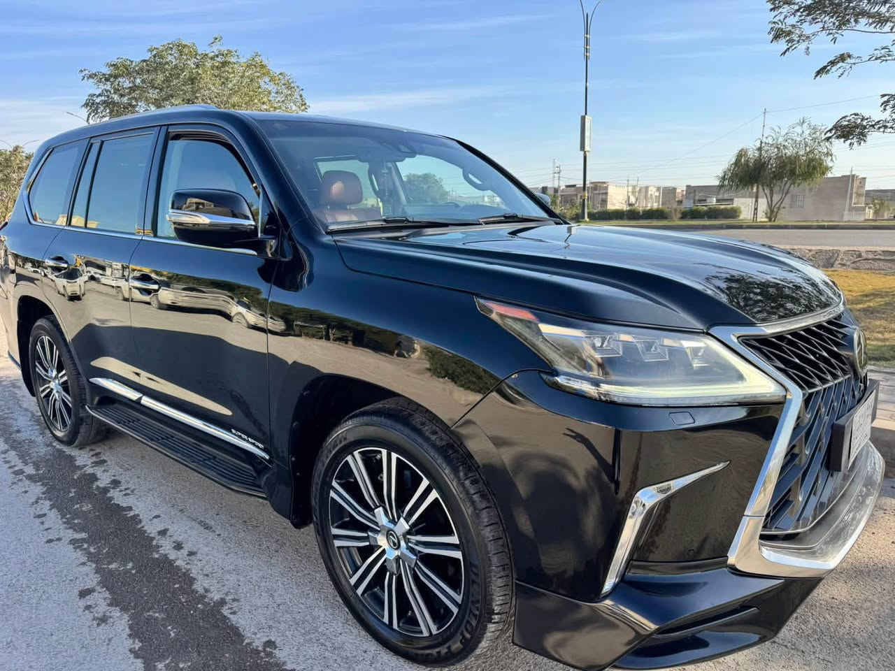 اجدد وانضف لكزس 2018بوضع الوكالة
لكزس سبورت LX570 ( 2018 ) 

المكينة : 5700 

عداد المسافات :100,000كيلو متر حقيقي شرط

معروفة مواصفات الكزس 1/1 جكات فول الفول 

 

السيارة جديدة جدا نضافتها 100/100 بوضع الوكالة 

السيارة مكفولة كفالة عامة 

سعرها مناسب بيع 

او مراوس حسب القناعة 

تحويل ثاني يوم 

للاستفسار الاتصال على 

 ***********واتساب 

***********

اخوان فقط اتصال لو واتساب 

مكان السيارة ذي قار

