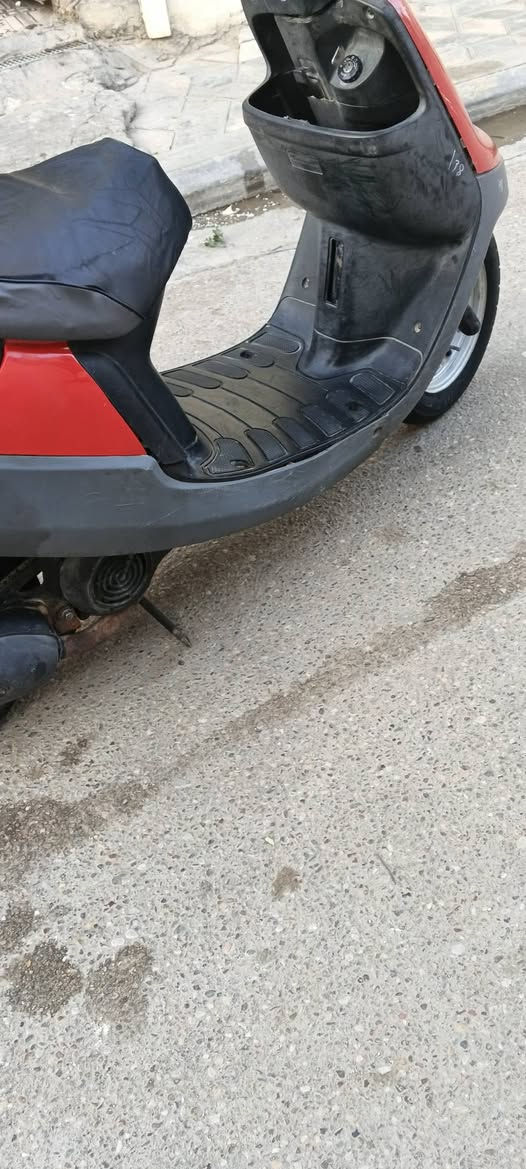 السلام عليكم دراجة بتره مكينه تخبل نهضه وسرعه شرط كلشي بيه شغال سلف هندر كهربائيات عدادات السعر 300 وبيه مجال ناصريه المركز ***********
