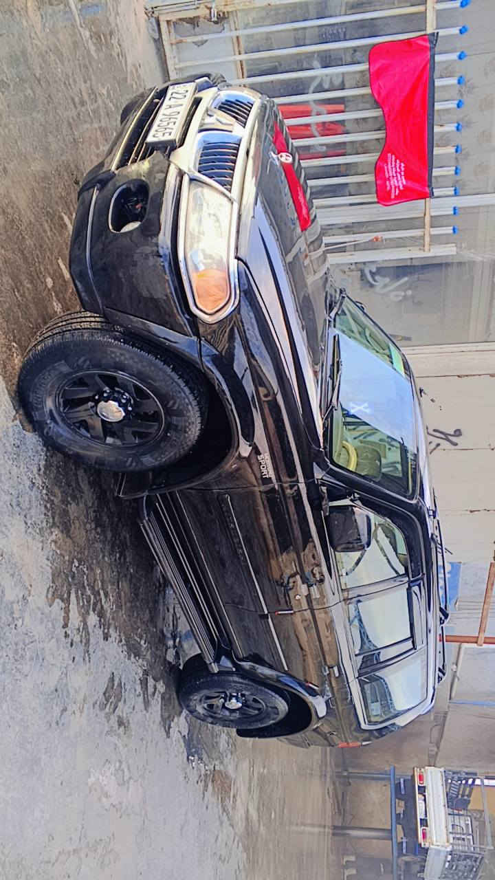 السلام عليك
سيارة ناتيفيا 

موديل2000

رقم أربيل

رقم جديد 

سنويه ل28

كير محرك مكفولات 

تبريد شغال 

كهربائيات كلها شغاله 

دوشمه جديده 

سيارة بيها 3قطع صبغ 

مراوس شعندك نزل

سيارة حلوة ومال جناي

مكان السيارة ابو غريب 

الرقم للاتصال ***********
