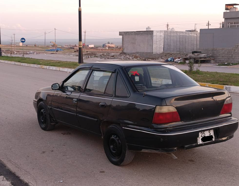 دايو سلو 1995 رقم كركوك مشروع وطني لحد 2030 شرط تحويل أو وكالة دفتر بنزين موجود محرك كير شرط صبغ عام الجمالية بدون ضربة بدون خياس سعر 28 وبي مجال *********** أو *********** مكان التون كوبري كركوك, العراق
