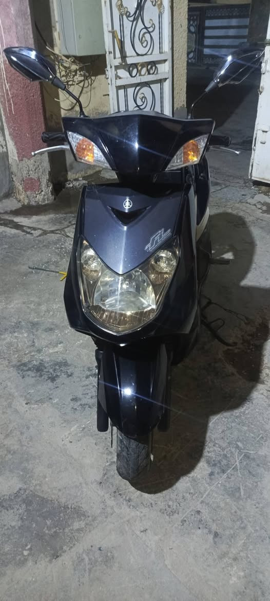 السلام عليكم؟
سكنس فحل نوزل خطين مصبوغه بكوريا.
الدراجه بانزين محسن ودهن اكسادو.
الدراجه جديده جيب فيتر وافحص .

(بيها منفيس).

السعر :1150.

الرقم:***********

العنوان :الدوره.
