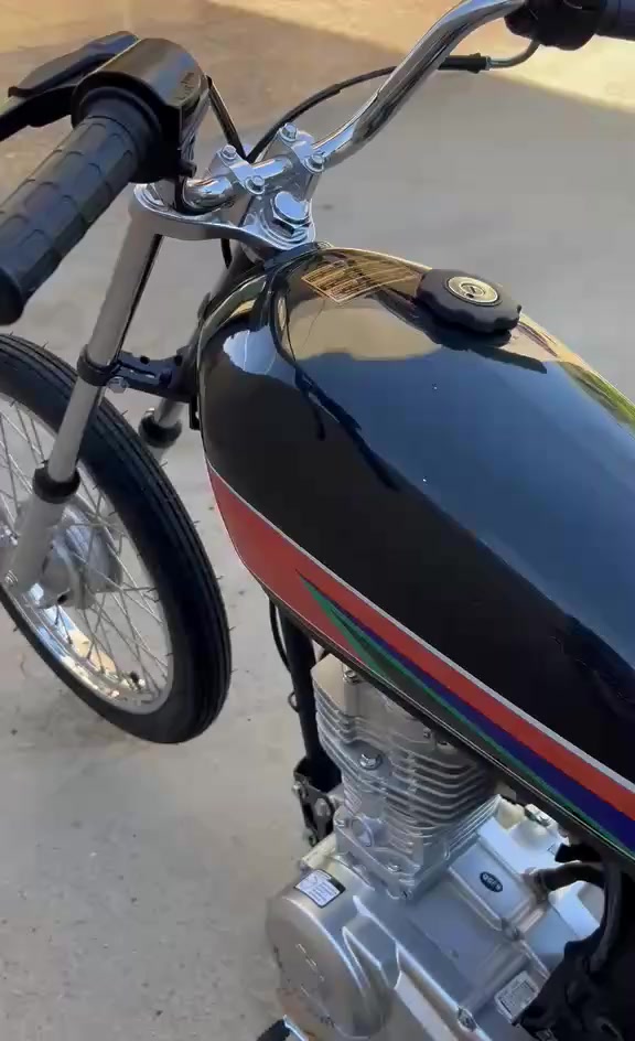 السلام عليكم دراجه للبيع رقم وسنويه تعمير جديد


**إذا كنت صاحب هذا الإعلان وتريد حذفه لأي سبب، رجاءا أرسل رسالة إلى الدعم الفني**