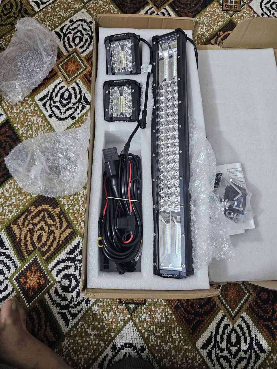 متوفر لايت يخص سيارات مثل ماموضح بالفيديو والصور اليخدمنه ينطي سعر وبالعافية متوفر توصيل جميع المحافظات


**إذا كنت صاحب هذا الإعلان وتريد حذفه لأي سبب، رجاءا أرسل رسالة إلى الدعم الفني**