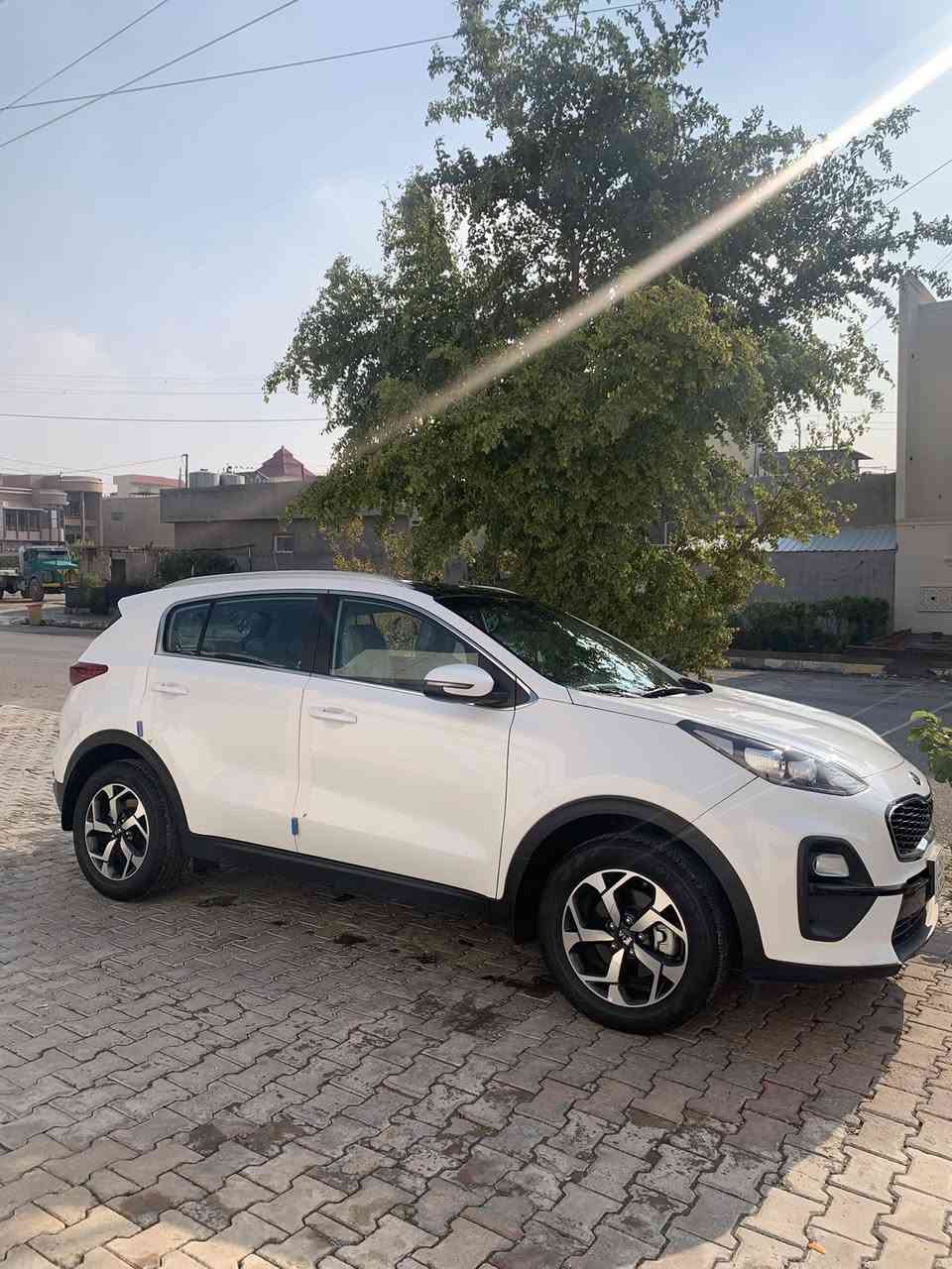 كيا سبورتاج موديل ٢٠٢١ خليجي محرك ٢٠٠٠ كلين تايتل تخم اطارات جديد سنوية باسمي مع بطاقة بنزين تحويل مباشر ماشي ٨٥ الف كلم السعر ٢١٢ المكان كركوك تفاصل اكثر اتصال ***********
