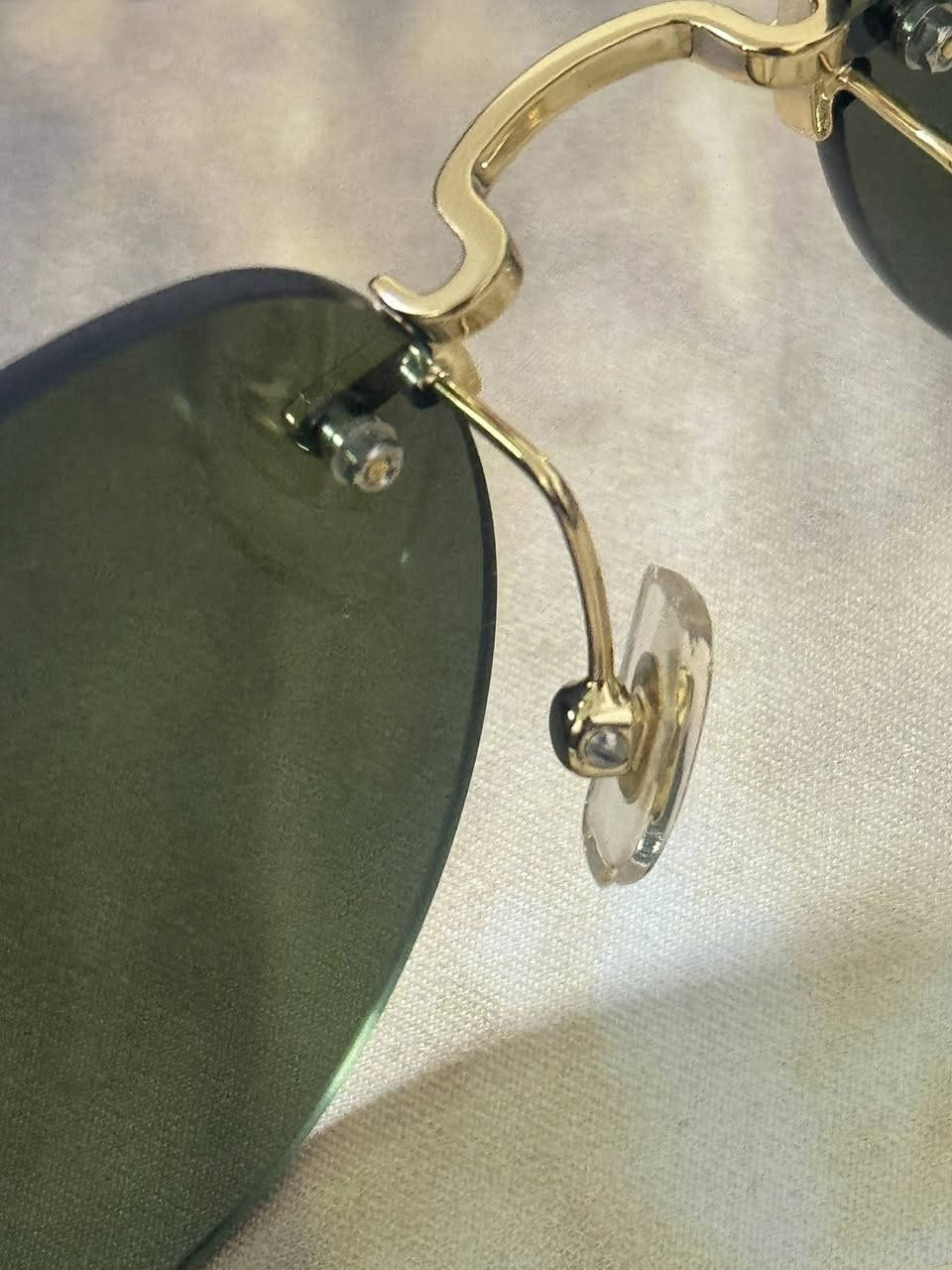 MONTBLANC💎
اصل التميز والفخامه

اورجنال 

بحالة الزيروو

نظافه ١٠٠٠٪؜

فريملس حديث

الحجم ٥١-٢٠

تلبس وسط وسط بلس

لون عدسات زيتوني

لون فريم كولد

كامل تفاصيل موضحه بلصور

للحجز والاستفسار خاص


**إذا كنت صاحب هذا الإعلان وتريد حذفه لأي سبب، رجاءا أرسل رسالة إلى الدعم الفني**