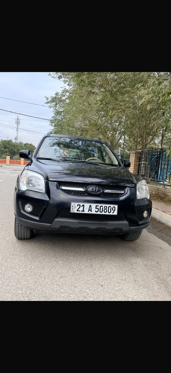 سلام وعليكم سبورتج خليجي مديل 2009 سياره كلش حلوه وجديده سياره جاهزه ما تصرف عليه تخم تايرات محرك كير تبريد خير من الله مكفوله من لصبغ بيها كارد تكحيل بل جاملغ الامامي سونار موجود بل منشور رقم سليمانيه تحويل سعر 115$ وبيها مجال ديالئ 

‭0773 934 8594‬
