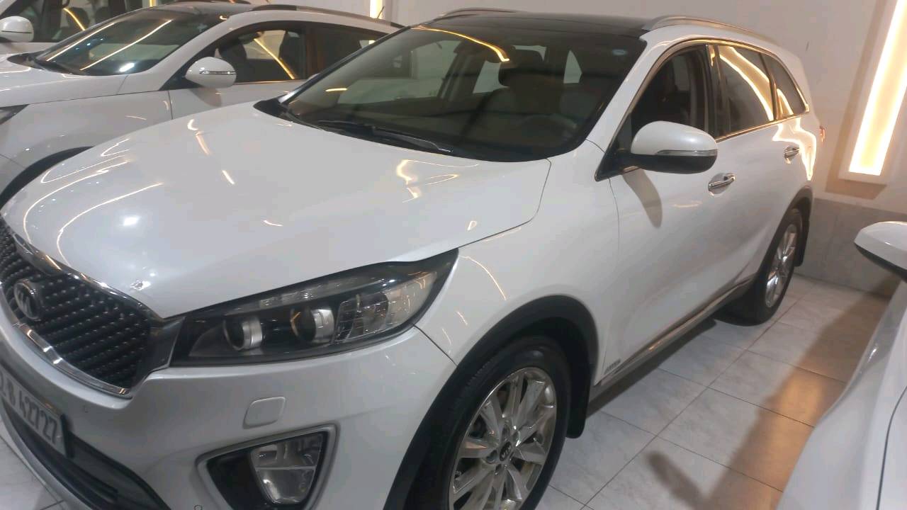 
شنو موديل السيارة والسنة؟: 
كيا سورنتو خليجي 2016 فول 
كم عدد الكيلومترات المقطوعة بالسيارة؟: 
100.000 
وين موقعك بالعراق؟: 
سامراء 
هل السيارة بيها حوادث سابقة؟: 
لا
شنو نوع الوقود المستخدم بالسيارة؟: 
بانزين