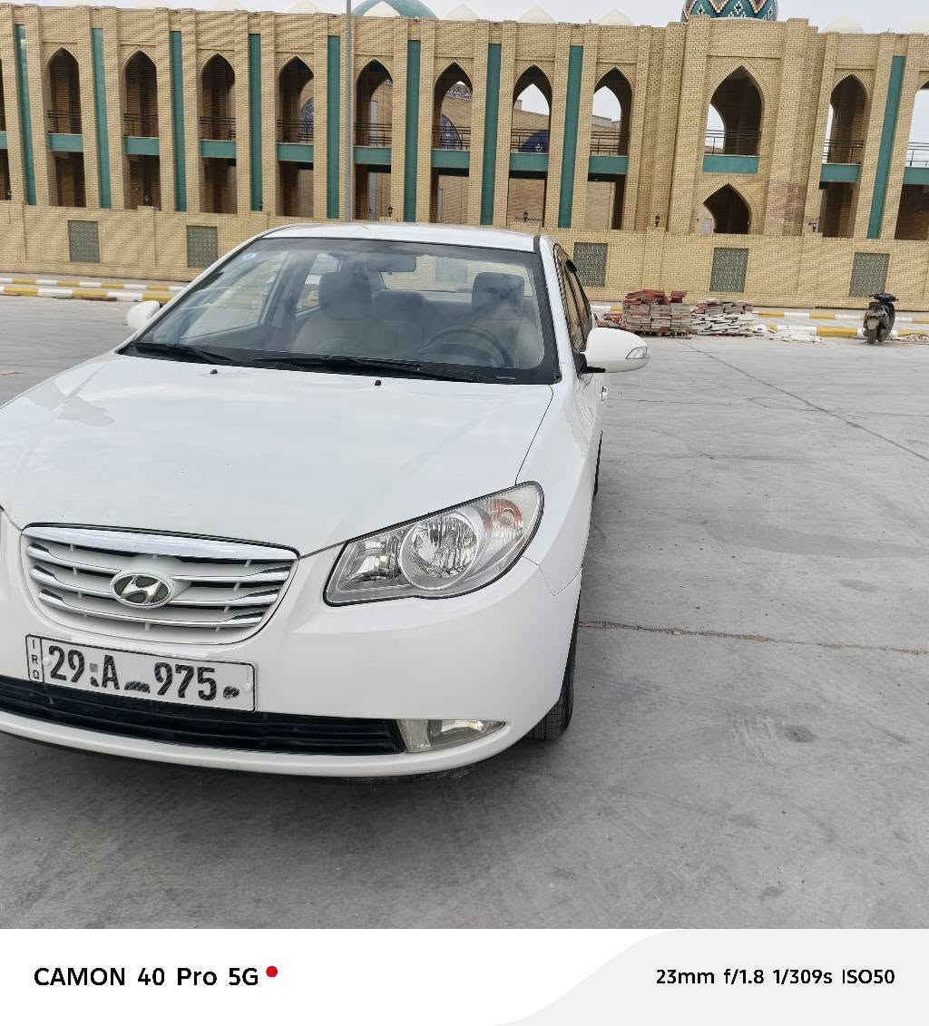 السلام عليكم النتره ١١ خليجي ١٦٠٠ مكينه حاويه جديده 
رقم واسط بسمي 
السعر ١٠٨ وبيه مجال
*********** دهل اوران, واسط
