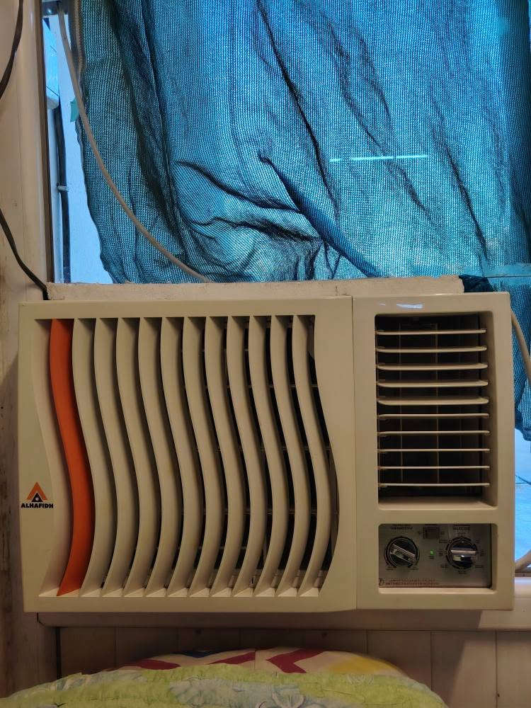 مكيف الحافظ 2طن موديل 25
مشتغل شي قليل   بعده شركة تجي اتشوفه مشتغل تبريده ثلج 🥶

*********** سامراء حي الظباط الاولئ بغداد, العراق
