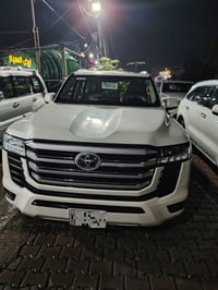 بيع او مراوس لاندكروزر 2022 توين تيربو ساز شاشات وتطبيق خليجية مكفولة ...