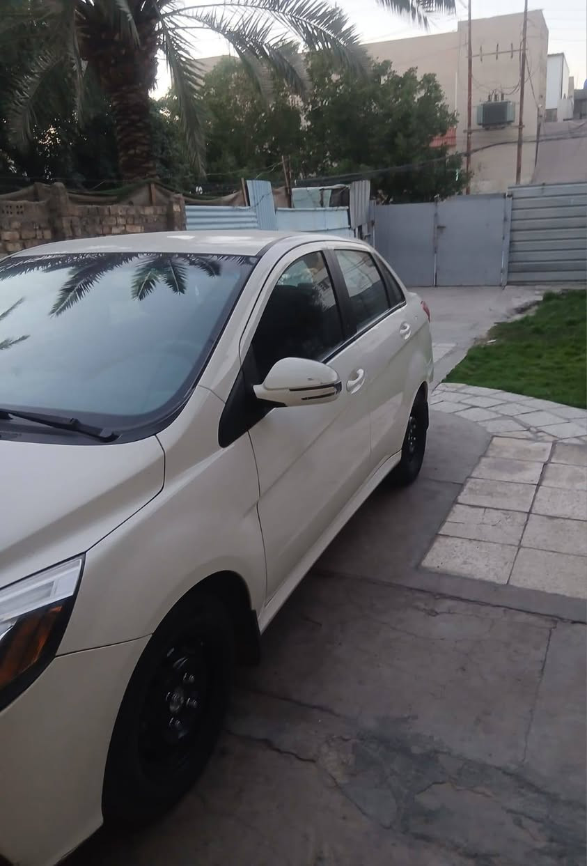 السلام عليكم سيارة بايك للبيع موديل ٢٠١٩  رقم انكليزي  هزة جديدة سنوية ٢٠٢٩ سيارة باسمنا  السعر  ٧٨ ورقة وبيهة مجال السونار مرفق مع الصور مكاني بغداد هاتف ***********
