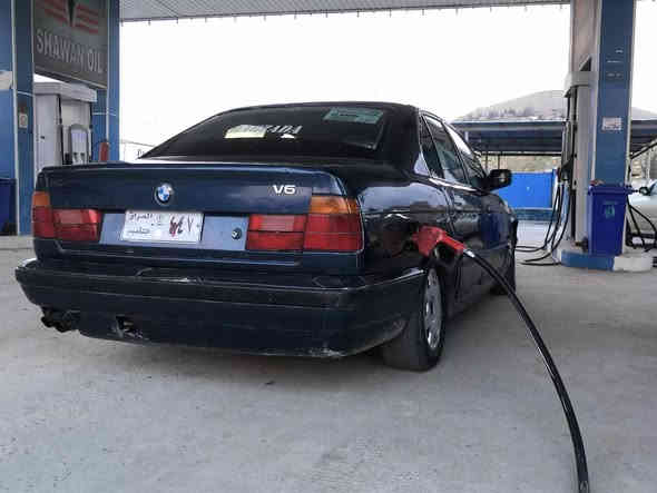 bmw
مەکینە 520گێڕ عادی مۆدێل 1992 
دوجام کارەبا سەنەوی لەگەڵە  ئاڕم بوە بەس ون بوە
گێڕو مەکینەی بەشەرت
ژم ***********
شوێن تەکیە
