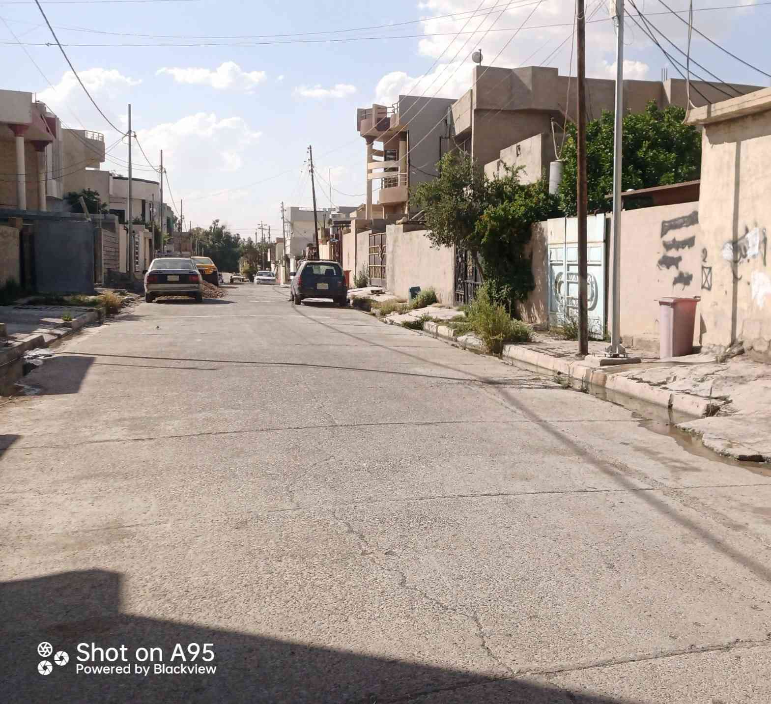 بيت للبيع المساحه 100 متر الموقع حي السلام الغنامه مجاور جامع يونس محمود متكون من استقبال وغرفه ومطبخ ومغاسل صحيه
رقم الهاتف ***********

