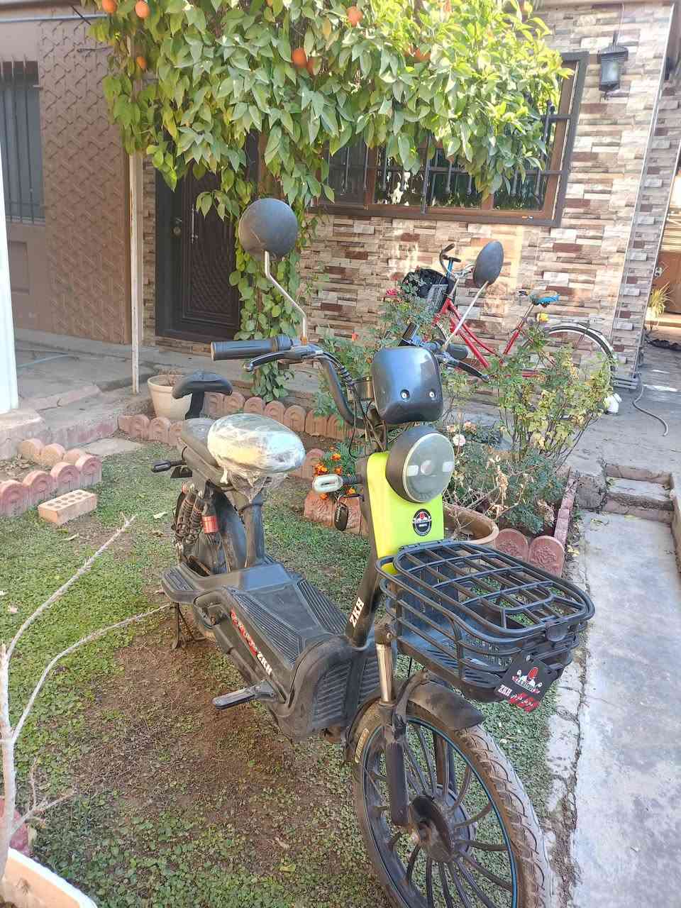 دراجة شحن للبيع موديل 2024
خمس بطاريات شاحنه بلادية ودبل سويج
الدراجة نظيفه شرط الفحص عيبها فقط البريكات تحتاج تعيار والهورن شبه عطلان لان تاركها فتره
عن الحلال والحرام البطاريه شويه ضعفت لان استخدام سنه ونص بس تمشي هواي بدون مشاكل
مكان الدراجة كركوك دوميز سعرها 225 وبيها مجال
***********
