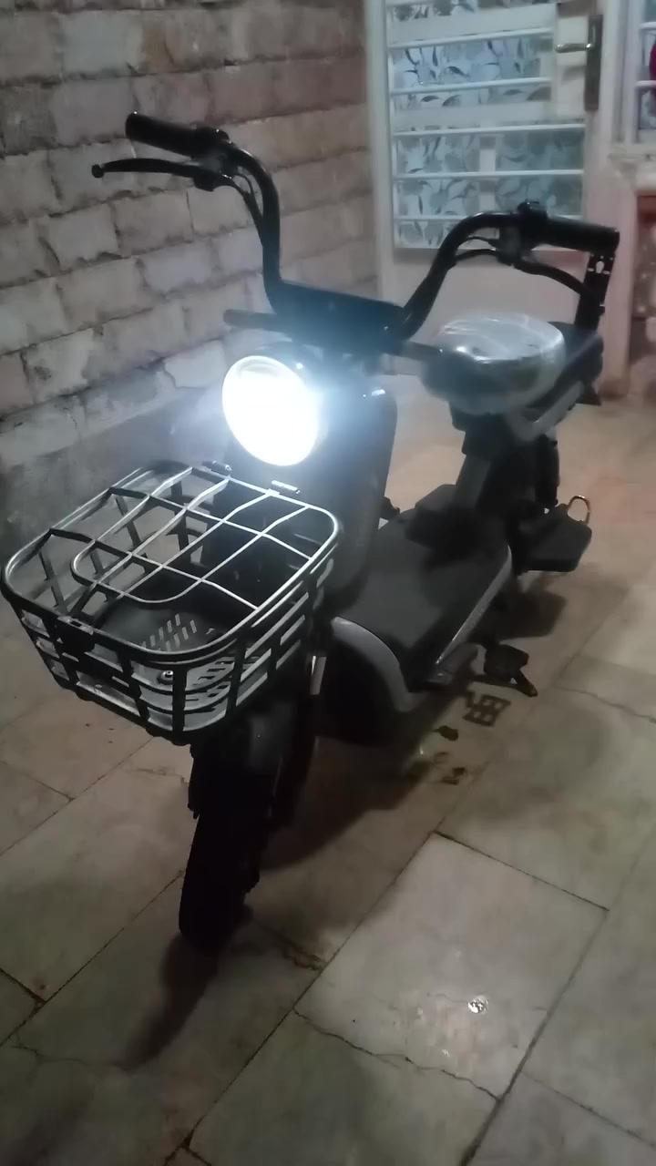 سلام عليكم 

البيع دراجه شحن  الريان  ٤ بطاريات  شاشه كترونيه 

كفاله حجم ١٤ 
عنوان بغداد حريه *********** شراي خاص
