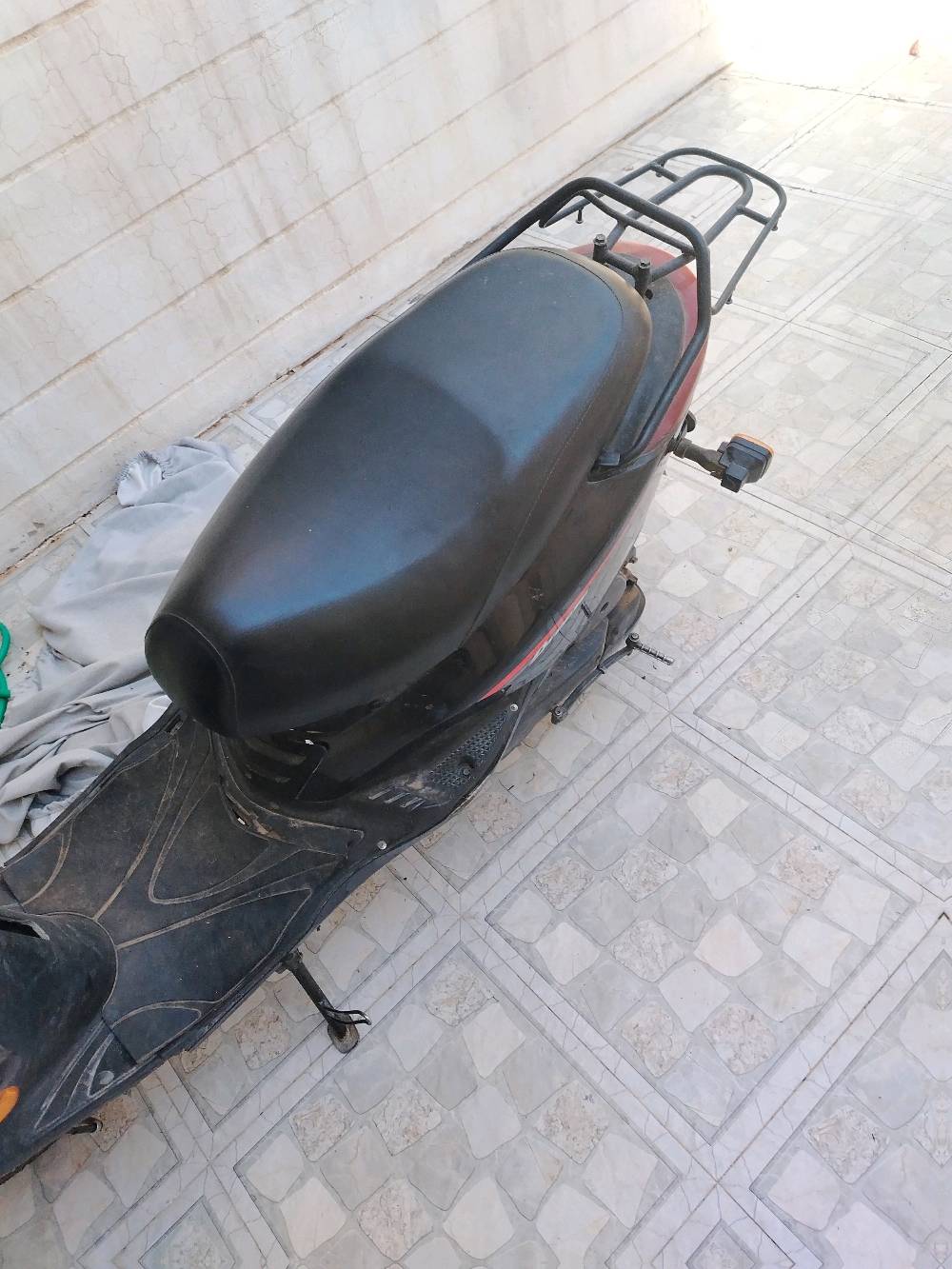 ماطور ماكس بريزا مكينة ما مفتوح 120 كهربائيات شغال يحتاج بس تبديل بال بريك الخلفي لأن خفيف صاير و الكيج مال سرعة ميشتغل عدى هاي كل شي ما بية سلف وهندر شعدغال ب 400 مكاني كركوك