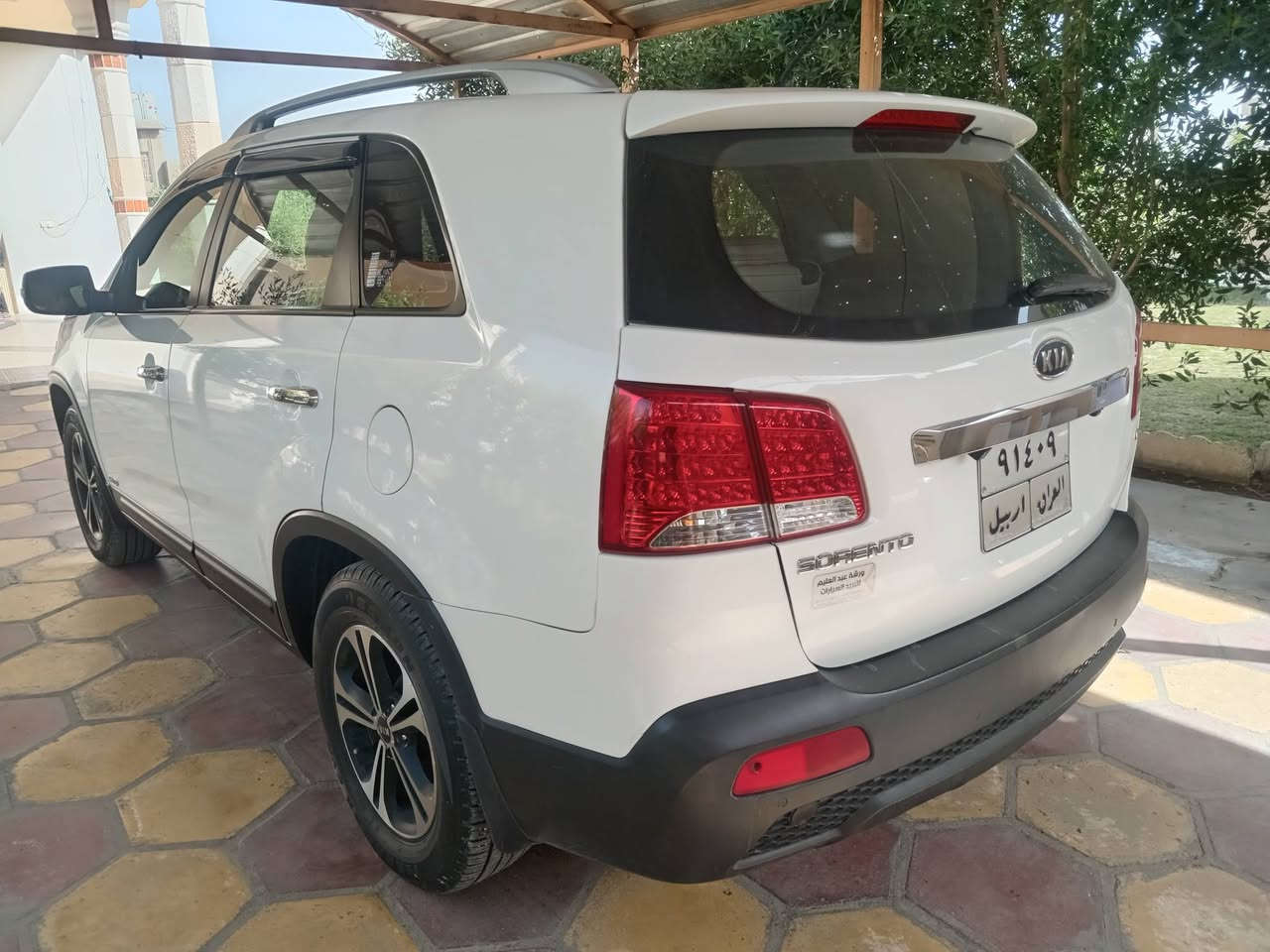 سورنتو 2011 بيهه صبغ باب خلفي سياره محرك كير تخم تاير سته سلندر تحكم ستيرن السعر 155 وبيهه مجال اتواصل ***********
