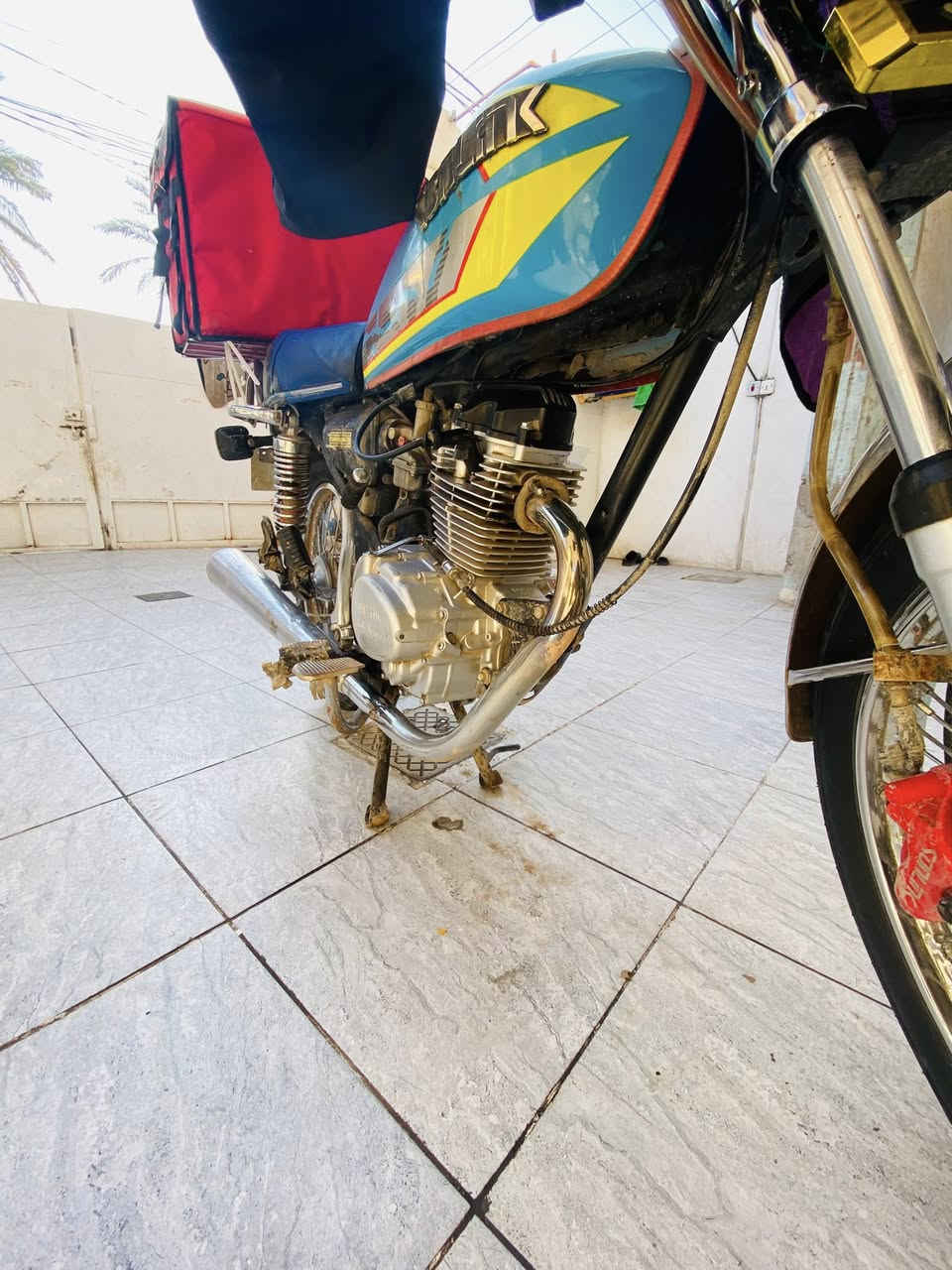 تايكر 24 دراجه جاهزه ما ناقصها برغي من ايدك لل شارع ورقه كارتونيه فقط السعر 550 و بيها مجال كلش بسيط ديالى خان بني سعد 
***********
متواجد واتساب فقط ما متواجد ماسنجر و مراوس هم موجود حسب القناعه
