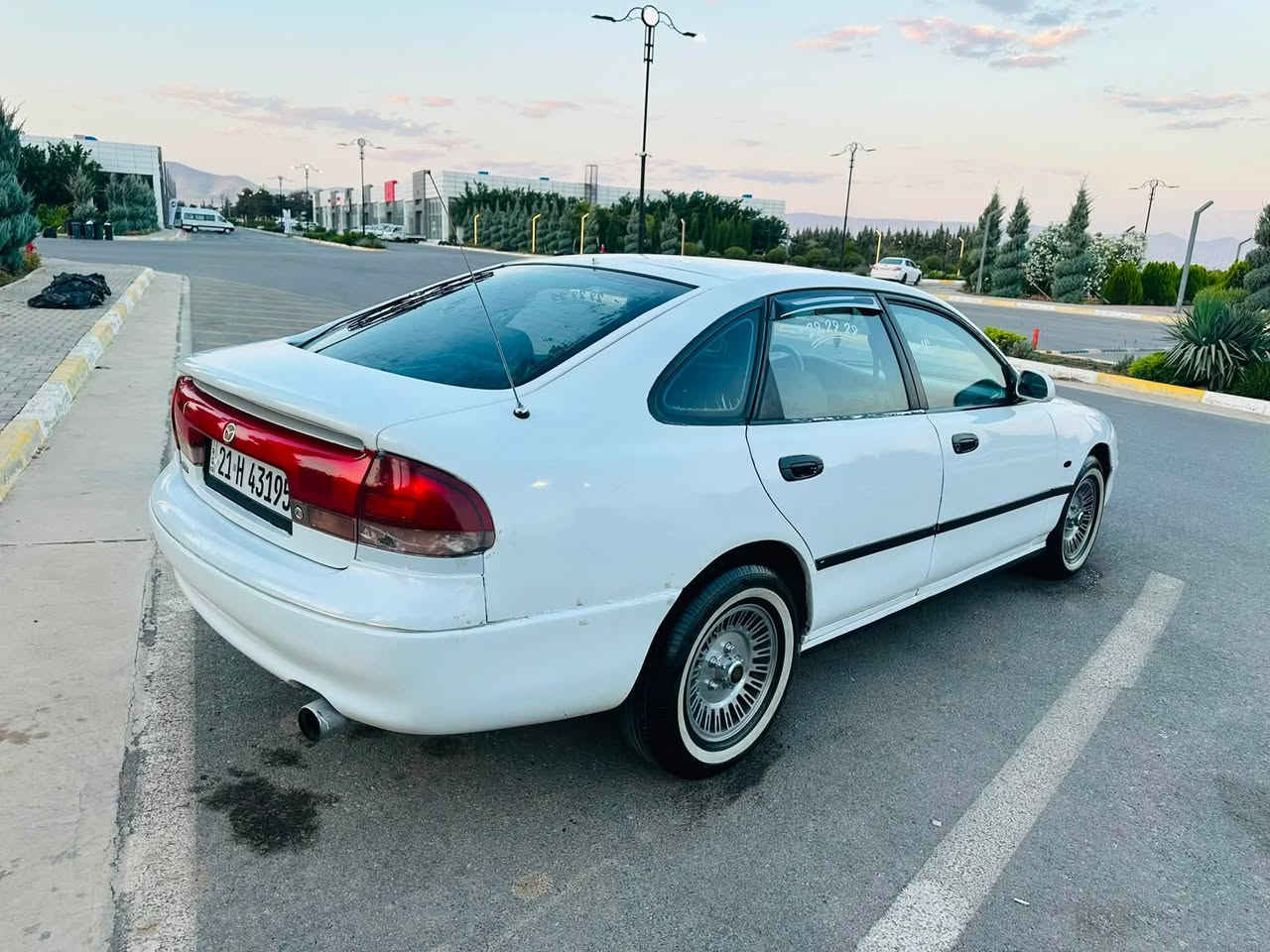 مازدا فاسوليا مؤديل 1994 بؤياخ كراوەتەوە بؤجواني بئ ليدراو گيرو مەكينه و تبريتی به شه رت دينار مسرفي تيانيه تەق و ڕەقەی گشتی بەشەرت سەیارە ڕەقم و سنەوی تازیە تا2029 بەناو خۆمانە سنەوی 
سعری ٣٦ گەڵا 
***********
