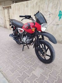 بوكسر موديل 2023 اوراق اصولي الدراجه نضيفها ومحركها نضيف سعرها 1300 07...