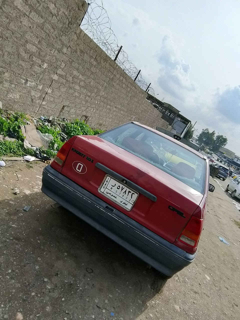 كاديت 1991السيارا علا وضع البلادي
السنويه 2029محرك بي اثر نفخ محرك 16
السيارة بيها ثلاث قطع صبغ  
كيج بنزين شغال تدفئة نار 🔥 ا
بدون حادث 
والباقي كدام العين 
السعر 27وبيها مجال 
***********
