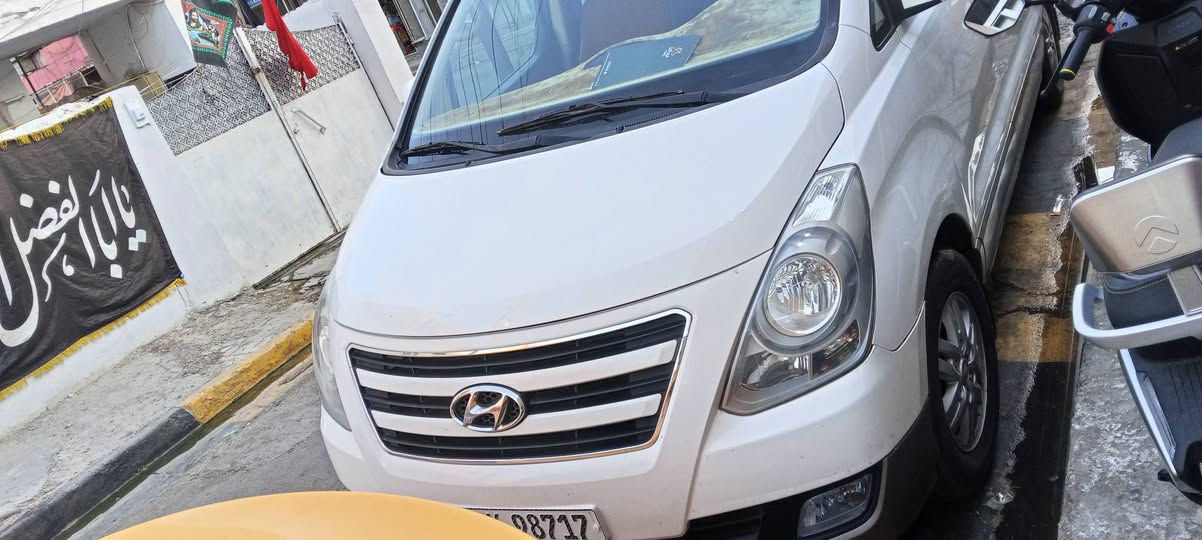 سلام عليكم ستاركس موديل 18 للبيع ماا اعرف تفاصيل مكلف بلنشر سعره 240 و بيها مجال شي قليل  *********** بي واتساب

