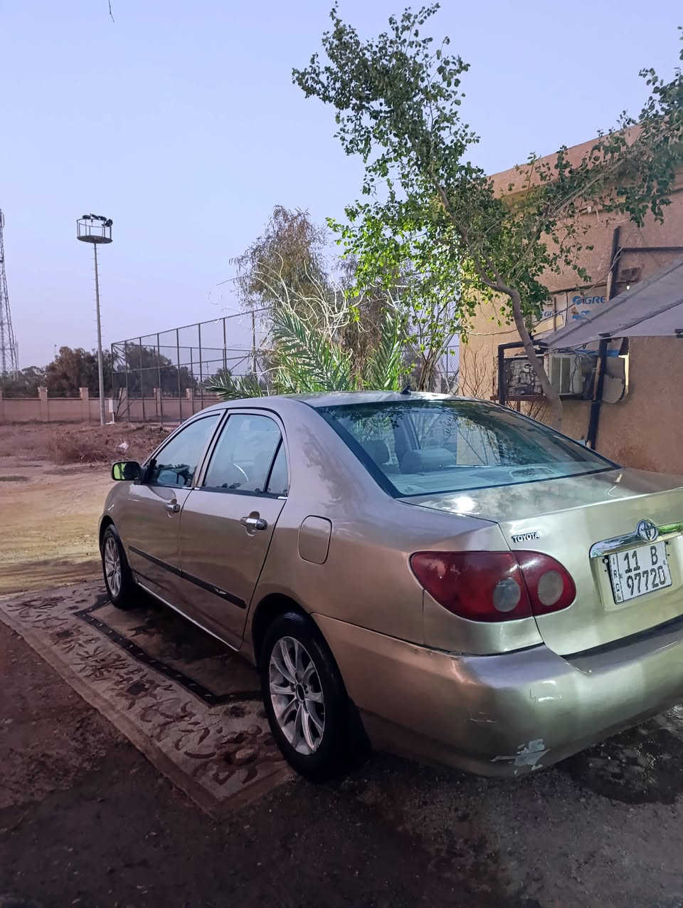 السلام عليكم
للبيع كورلا 2008 وارد امريكي مكينه 1800 مكينه وكير مكفولات صدر امامي وخلفي توب رقم بغداد انكليزي ضررها الجاملغ الخلفي بدون دواخل السياره بيها صبغ حزام للجماليه السعر 73 وبيها مجال  مكان السياره ديالى 
المقدادية ***********
