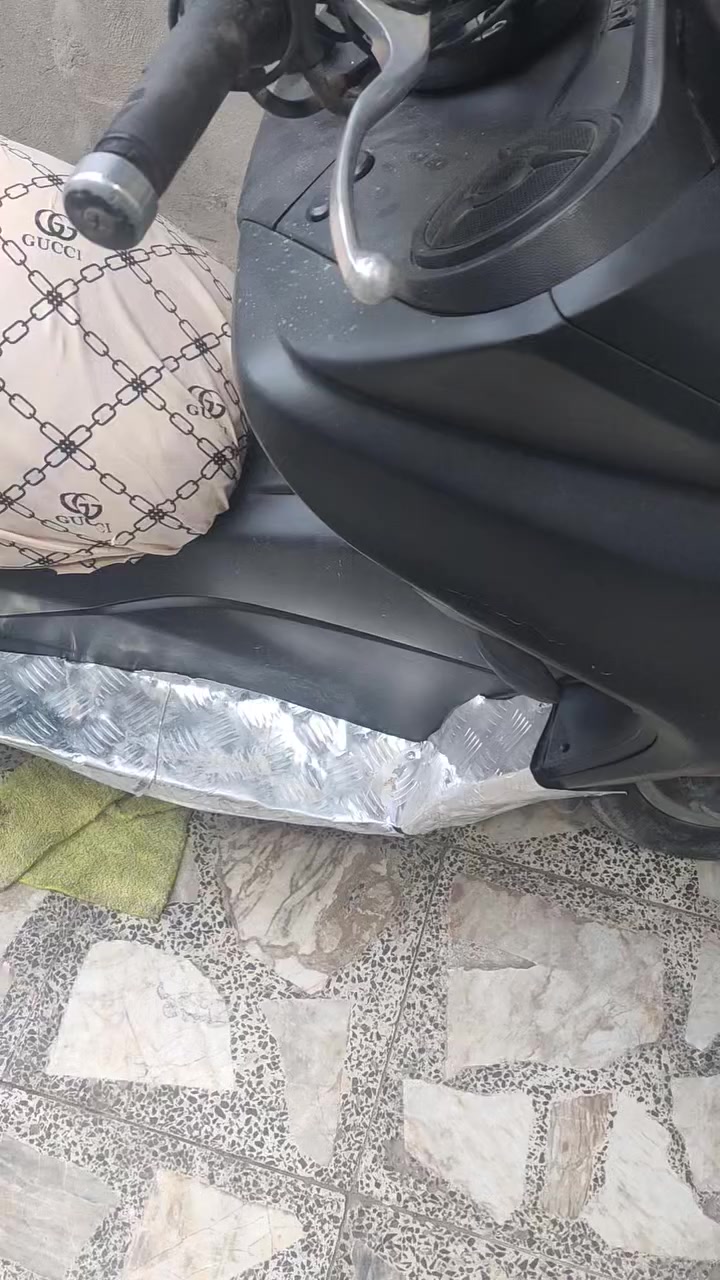 سلام عليكم صفر عشره كوم حديد للبيع الي يعجبه ياخذه بما يرضي الله 
***********
