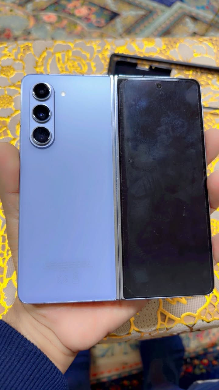 سلام عليكم شباب زد فولد 5 للبيع الجهاز فول نضافه لا زلغ ولا شخط شرق اوسط دبل خط وياه 3 كفرات وكفر ابو القلم هم للبيع او مراوس زد فولد 6 ونتفق ع الفرق  السعر (800) ع الفحص ابيع من باب البيت 

***********  اتصال ☎️ واتساب 
*********** اتصال ☎️ واتساب 
مكاني الشعب  lraq
