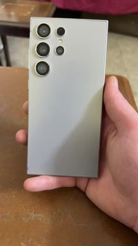 شباب عندي اس ٢٤ الترا  بي مشاكل لكاميرات وسيم ميشتغل وناقصه قلم    يره...