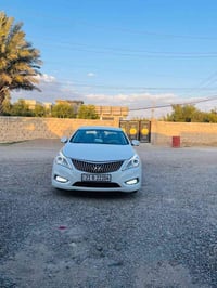 ازيرا للبيع او المراوس حسب القناعه موديل ٢٠١٢ خليجي محرك 6 رقم سليماني...