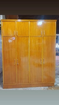 غرفة نوم • مستخدمه • توصيل