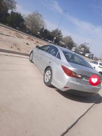 للبيع سياره سوناتا موديل 2014  تفاصيل اتصل 07874890440