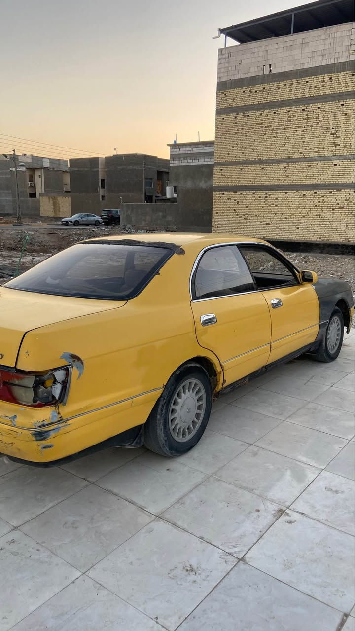للبيع بطه منفصل مديل 2000 سنويه منتهيه بنهايت 2019 مكفوله كص ونقل وضربه القويه سياره حداده اماميه جديده تخم تاير منضومه بريك جديده كير جديد مكينه بيه تبخير  دواخله جديده بطاين رضيه وتنته مدوشمه 
سعره 25وبيه مجال كلش قليل عنوان التنومه الاكوات شارع ابو مهدي المهندس *********** شط العرب, البصرة
