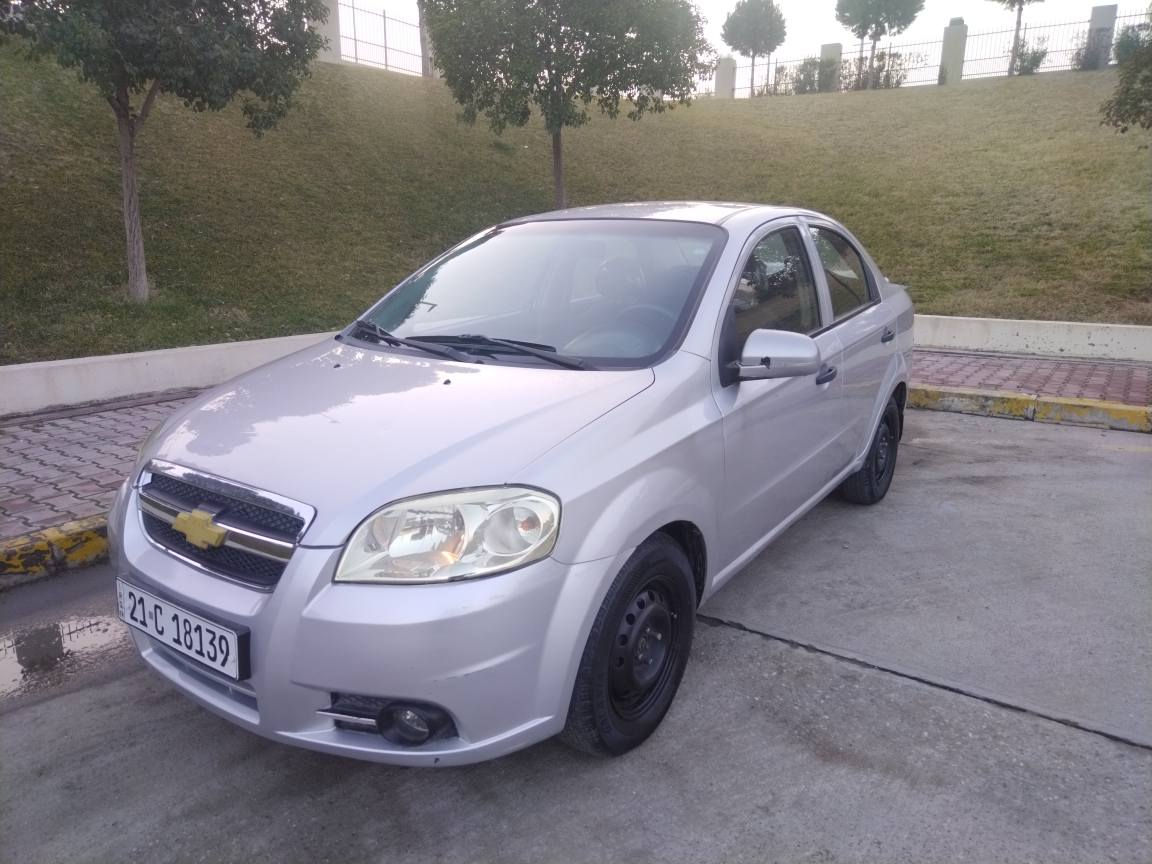 ***********
شۆفلێت اڤیۆ مۆدیل 2009 گێڕ عادی مەکینە گەورە سلڤەر بێ کاڵبونەوە گێڕو مەکینەو تەبریت تەقەو رەقە بەشەرت سەنەوی رەقەمی تازەیە تانزکی 2029 بەشرتی تەحویل خەرامە ٤بارچەی بۆیاخە بی دەعم بی ناوگرتن 
سعر 58 گەڵاو کەمێک موعامەلە کەمێک معامەلە 
ناونیشان زەڕایەن هەڵەبجەی تازە
*********** السليمانية, العراق
