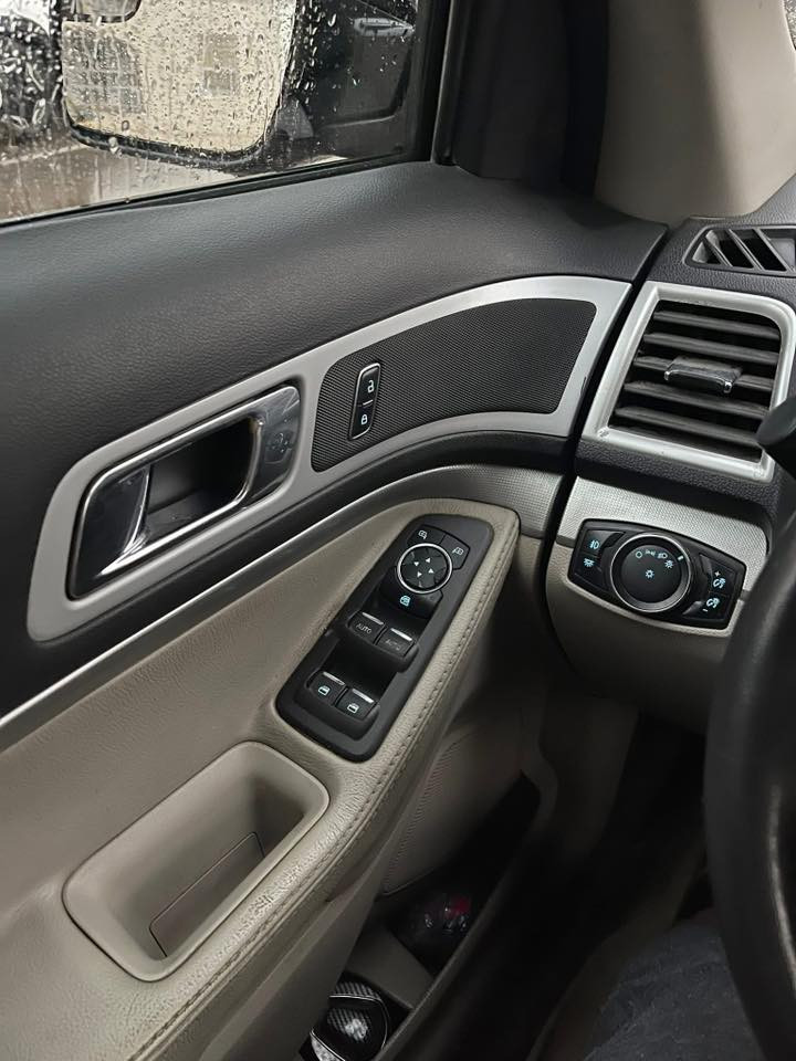 بسم الله الرحمن الرحيم 🤩♥️
بيع فقط

السلام عليكم اخواني فورد  اكبسلورر 2013 xltشركة نيڤا  7 راكب سيارة مكفوله كفاله عامه من الدعاميه للدعاميه شرط ع السونار وافحص وين مايعجبك.' رقم اربيل باسمي

سياره حدادية وكهربائيات   ع البلاد تجي وتشوف بعينك

مكينه ستة سلندر[ 3500] برغي مامفتوح بيهن شرط الفحص والسونار 

ماشية:77الف قمارة  بانوراما

تخم تايرات كلهن جدد وأصليات على المعاينه

تدفئه وتبريد مركزي 3قطع 

تحكم تبريد خلفي

تحكم ستيرن

 فور ويل 

مثبت سرعه

مدخلAUX

مدخل USB

اشاير ترحيب 

منضومة زنون اصلي 

كاحساسات امامية وخلفية

كشن قلاب 

يدات نيكل

 + ١٢سماعة 

سياره جديدة استخدامها قليل

السعر 175 

العنوان: صلاح الدين بيجي حي المصافي

للأستفسار☎️📞 *********** متواجد واتساب واتصال
