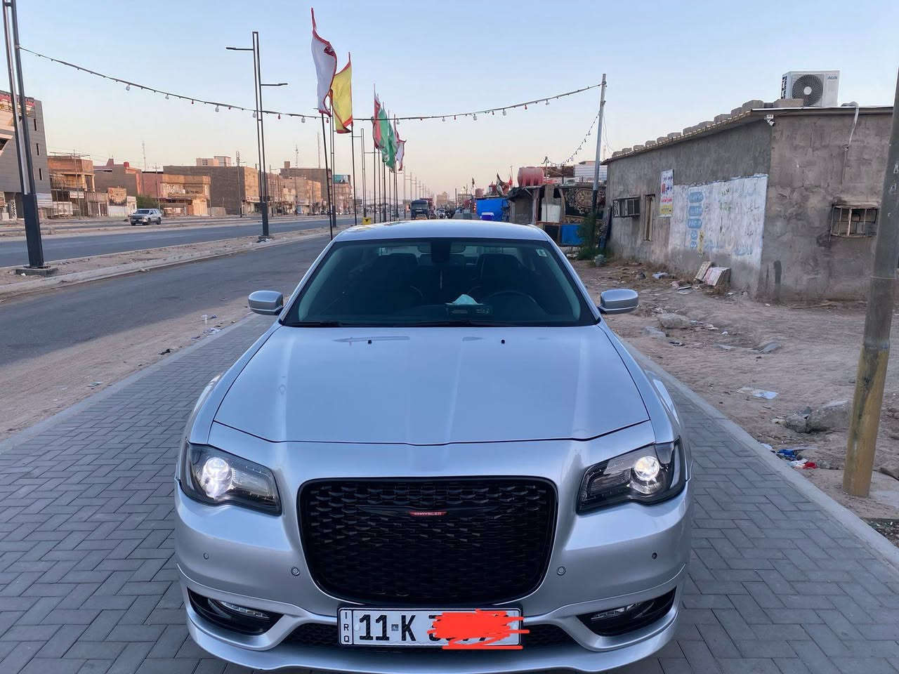 سلام عليكم جميعا 
اوباما 2022 اصل  بسمي  بغداد  مكان السياره بصره 
السياره ماشيه 18000 ميل بعدها بحاله الزيرو 
صور الحادث مرفقه بل الصور
السعر المطلوب 255 
لتواصل. ***********
