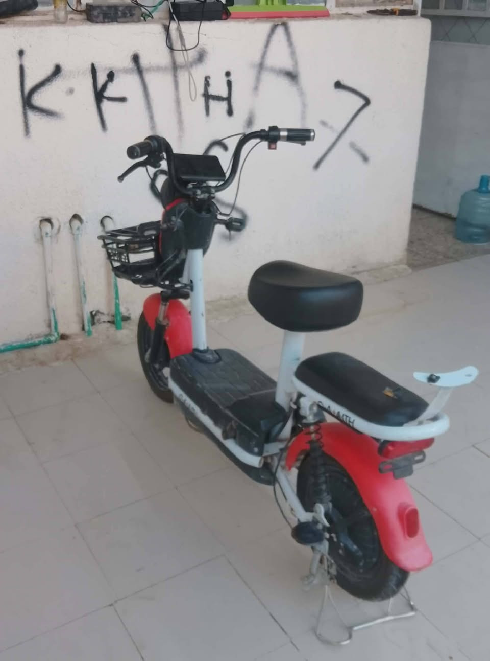 لبيع`
دراجة شحن
125000
باسكل 100000
***********.واتساب
