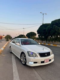 تويوتا كراون • ٢٠٠٧ • فتحة سقف