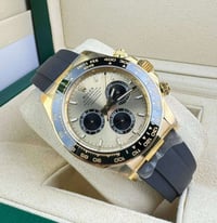 ساعة • توصيل • قفل