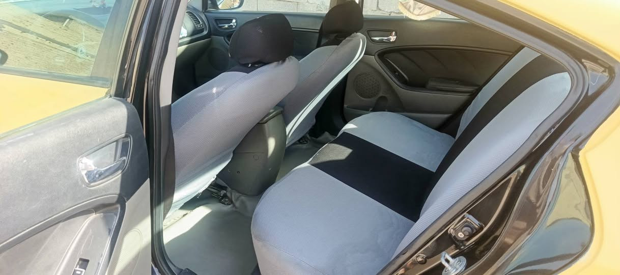 سلام عليكم فورتي 2016 سياره خير من الله تخم تاير سدر خلفي امامي ماصار شهر من بدلته تبريد تتفه خير من الله سياره بسمي رقم نكليزي سنويه لحد 2029 مصفره من لغرامات ول هيه سونار صار شهر من خذتله موجود كير مكينه خير من الله سياره كبل لشارع ومتوازي عله بيعته وحتاجيت سعر سياره105 وحك جيه بس***********
